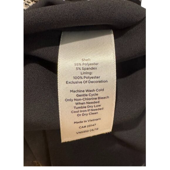 Talbots Floral Crepe Fit & Flare Dress Black and White Floral Size 10 Petite - Picture 6 of 8